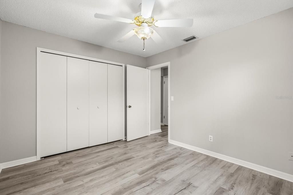 For Sale: $285,000 (3 beds, 2 baths, 1841 Square Feet)