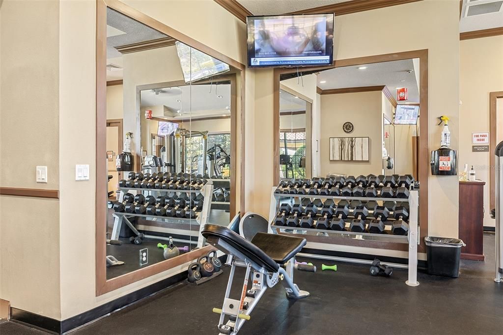 Activo con contrato: $500,000 (3 camas, 2 baños, 2193 Pies cuadrados)