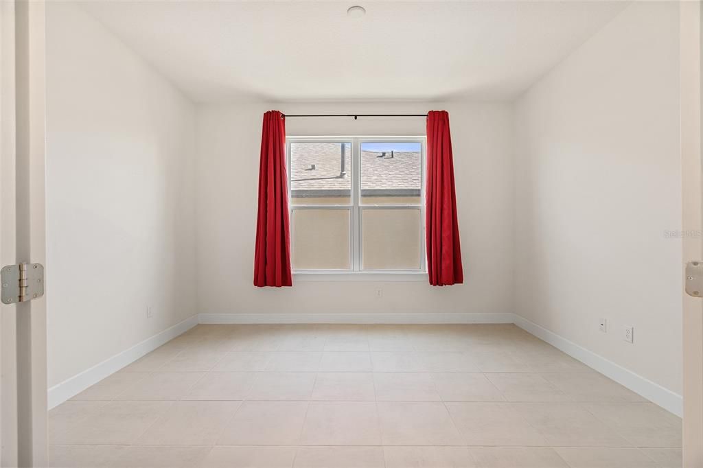 Activo con contrato: $500,000 (3 camas, 2 baños, 2193 Pies cuadrados)