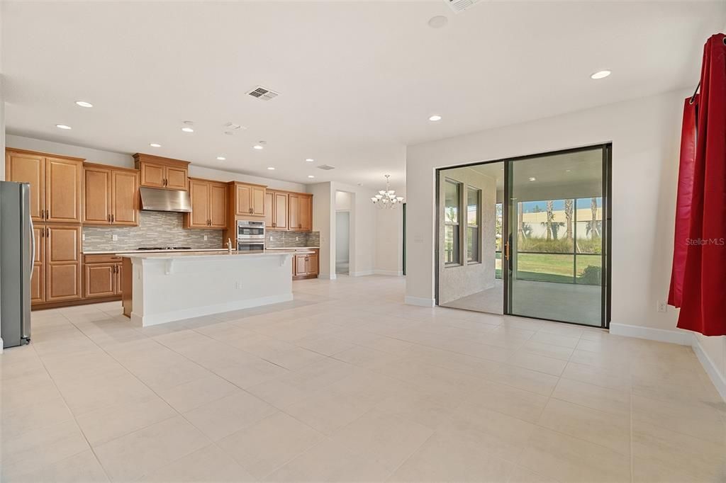 Activo con contrato: $500,000 (3 camas, 2 baños, 2193 Pies cuadrados)