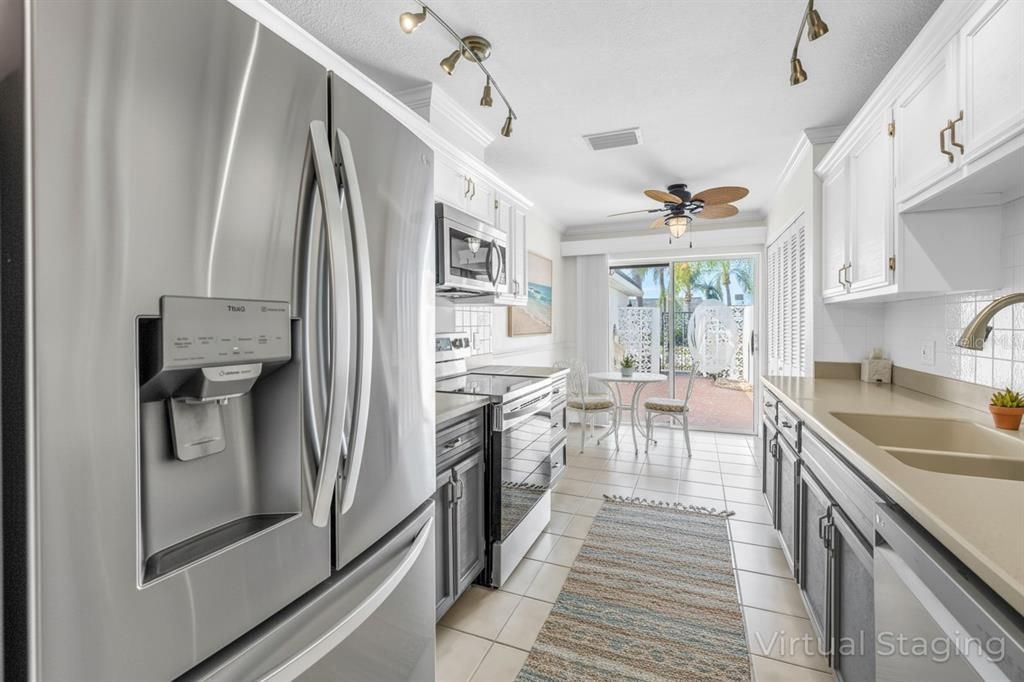 En Venta: $290,000 (2 camas, 2 baños, 1400 Pies cuadrados)