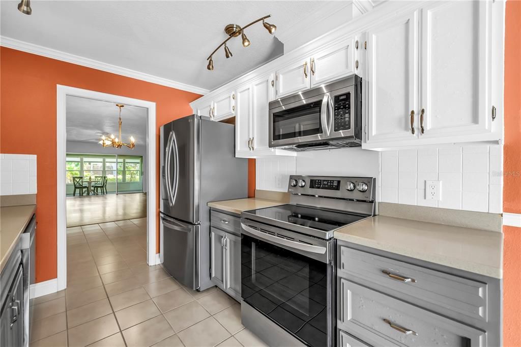 En Venta: $290,000 (2 camas, 2 baños, 1400 Pies cuadrados)