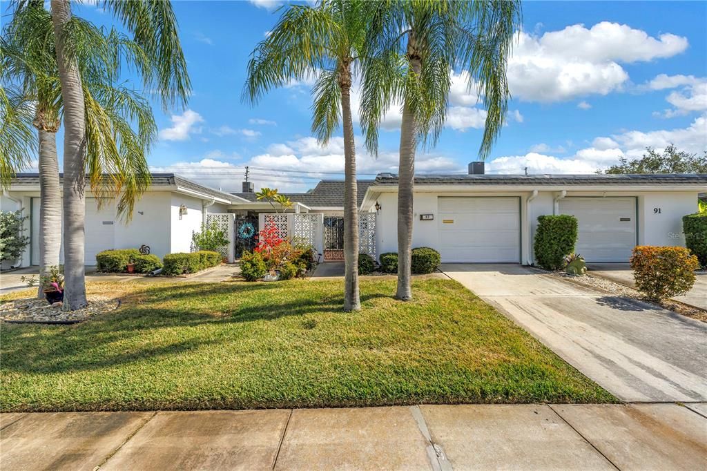 En Venta: $290,000 (2 camas, 2 baños, 1400 Pies cuadrados)