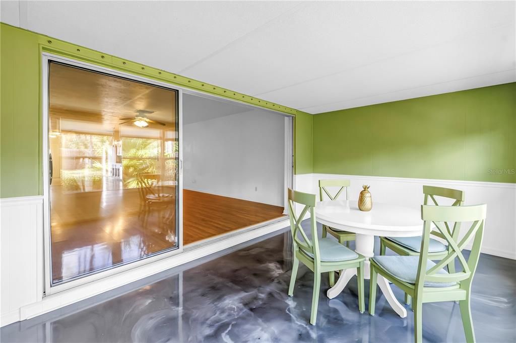 En Venta: $290,000 (2 camas, 2 baños, 1400 Pies cuadrados)