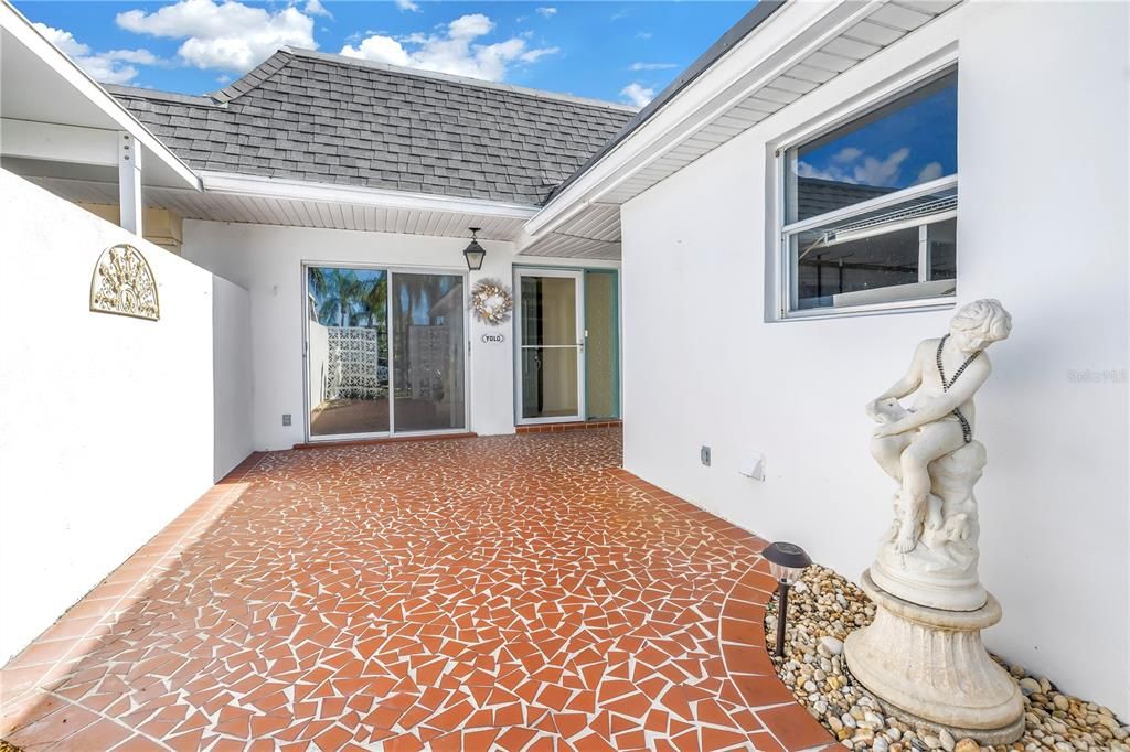 En Venta: $290,000 (2 camas, 2 baños, 1400 Pies cuadrados)