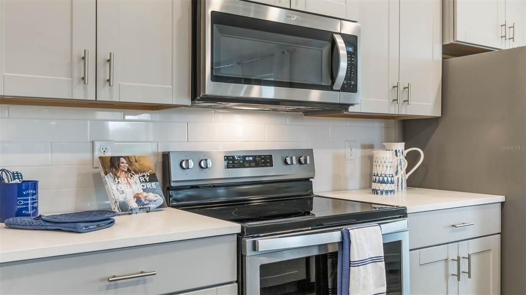 Active With Contract: $499,990 (4 beds, 3 baths, 2108 Square Feet)