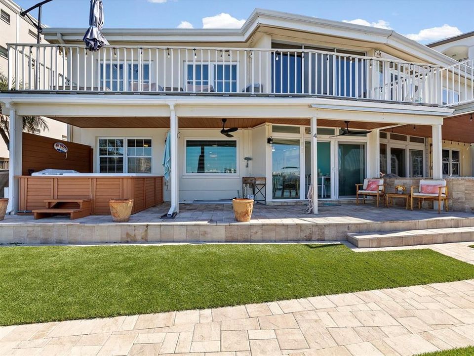 待售: $475,000 (2 贝兹, 2 浴室, 784 平方英尺)