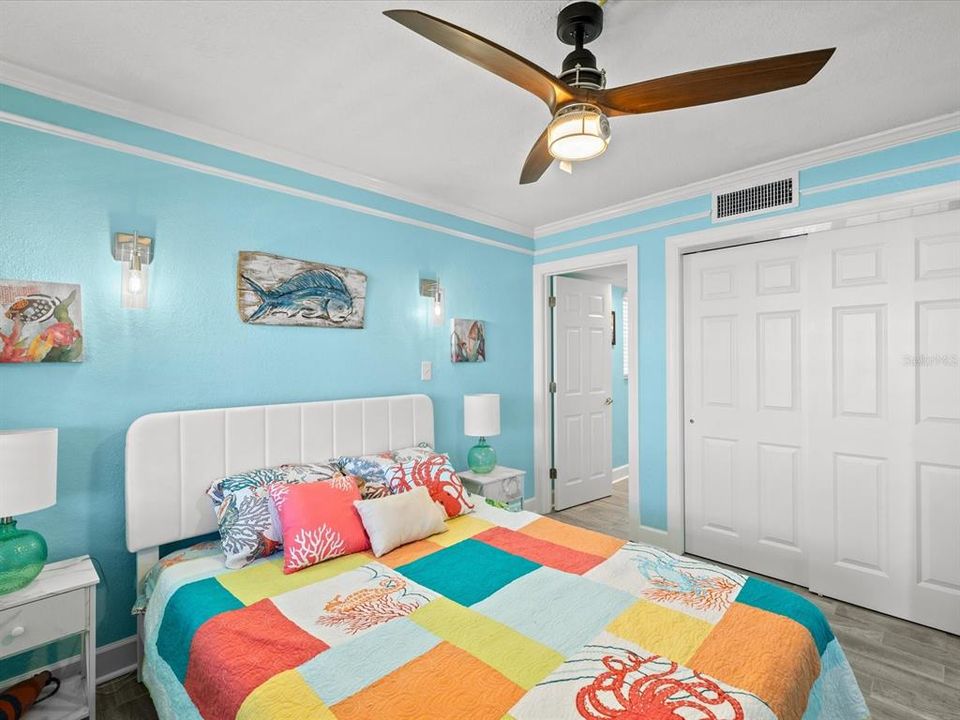 待售: $475,000 (2 贝兹, 2 浴室, 784 平方英尺)