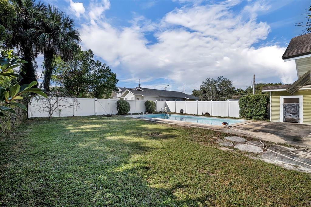 For Sale: $269,000 (4 beds, 2 baths, 1836 Square Feet)