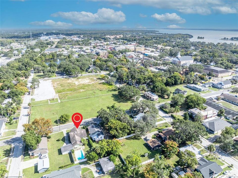 For Sale: $269,000 (4 beds, 2 baths, 1836 Square Feet)