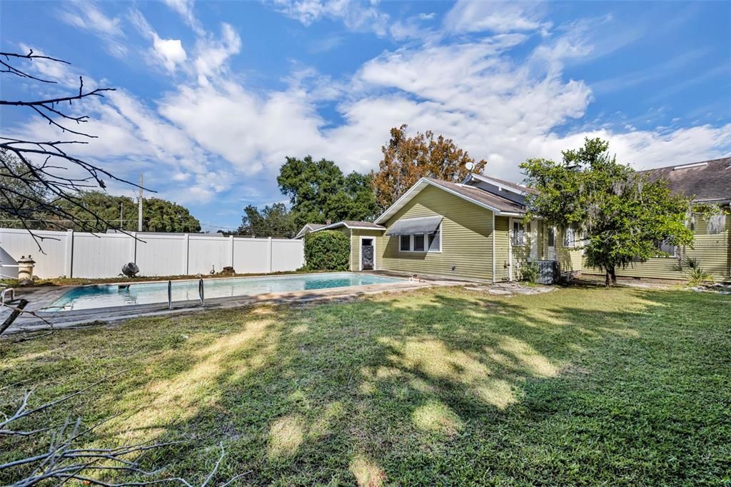 For Sale: $269,000 (4 beds, 2 baths, 1836 Square Feet)