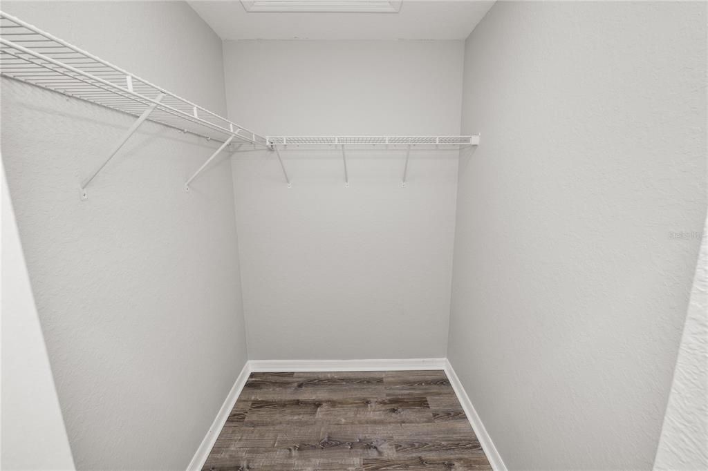 For Rent: $2,400 (3 beds, 2 baths, 1636 Square Feet)