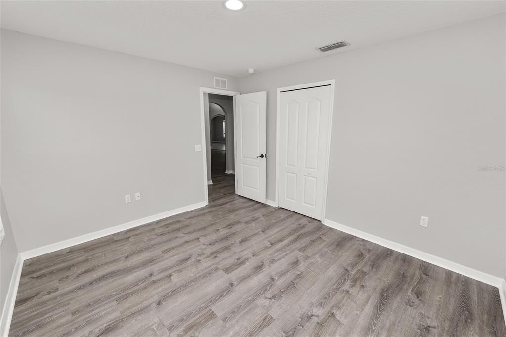 For Rent: $2,400 (3 beds, 2 baths, 1636 Square Feet)