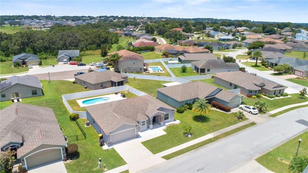 For Rent: $2,400 (3 beds, 2 baths, 1636 Square Feet)