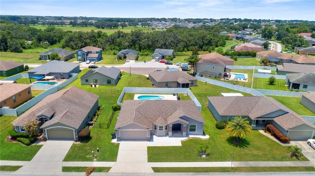 For Rent: $2,400 (3 beds, 2 baths, 1636 Square Feet)