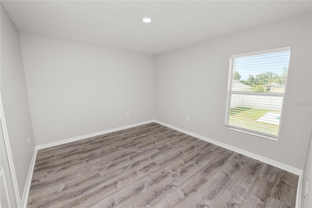 For Rent: $2,400 (3 beds, 2 baths, 1636 Square Feet)