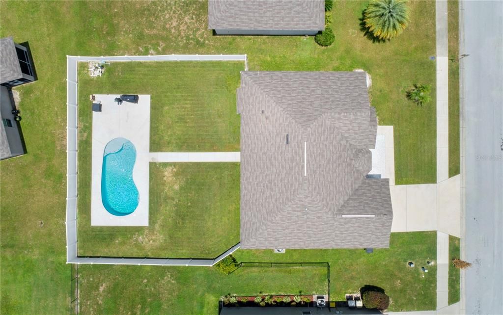 For Rent: $2,400 (3 beds, 2 baths, 1636 Square Feet)