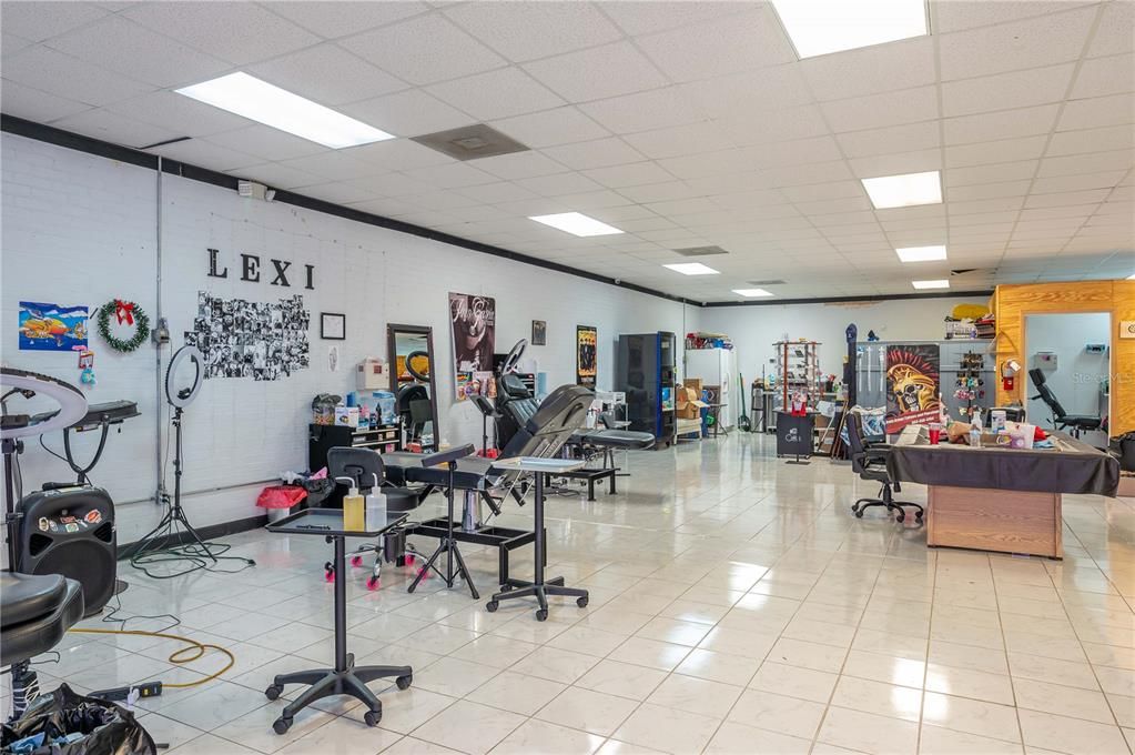 En Venta: $650,000 (0 camas, 0 baños, 10117 Pies cuadrados)