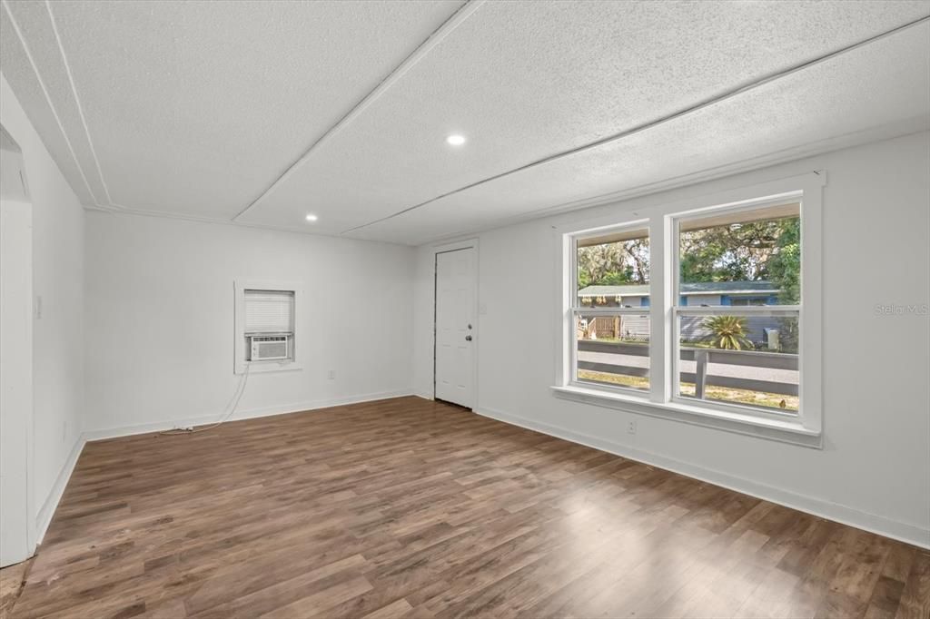 En Venta: $170,000 (2 camas, 1 baños, 872 Pies cuadrados)