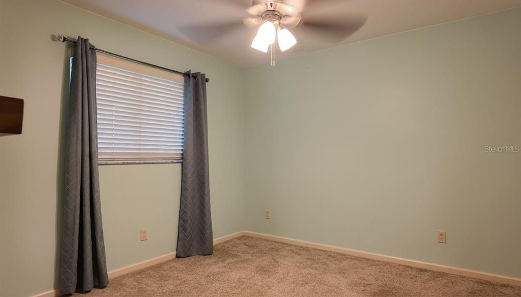 出租: $2,250 (2 贝兹, 2 浴室, 985 平方英尺)