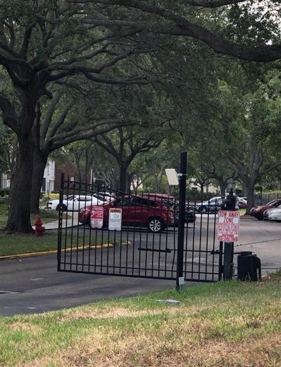 出租: $1,450 (1 贝兹, 1 浴室, 738 平方英尺)