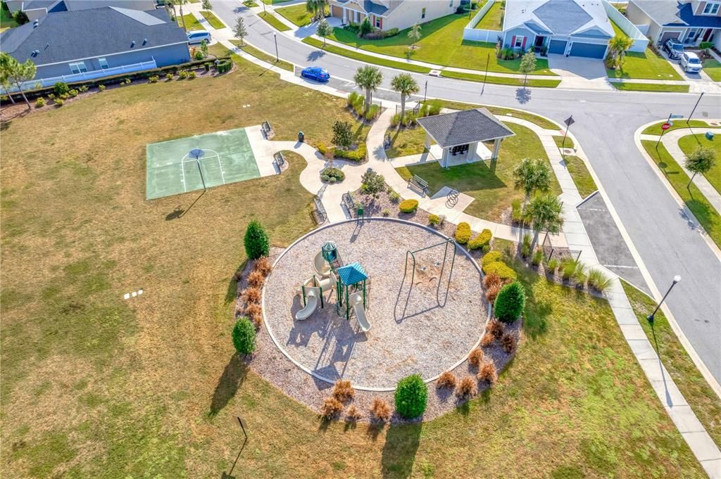 For Sale: $750,000 (4 beds, 4 baths, 2920 Square Feet)