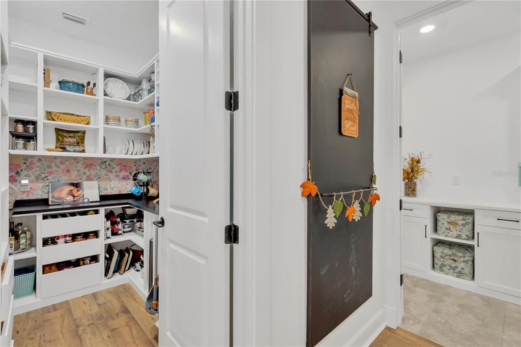 For Sale: $750,000 (4 beds, 4 baths, 2920 Square Feet)