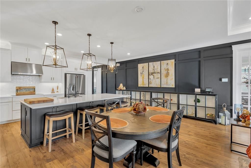 For Sale: $750,000 (4 beds, 4 baths, 2920 Square Feet)