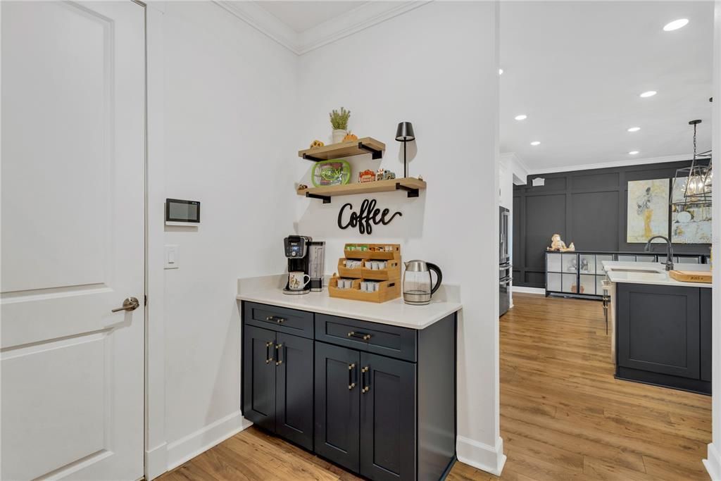 For Sale: $750,000 (4 beds, 4 baths, 2920 Square Feet)