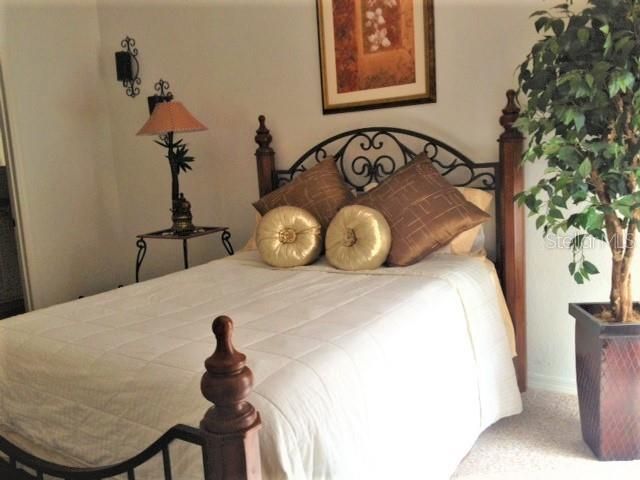 На продажу: $220,000 (2 спален, 2 ванн, 1048 Квадратных фут)