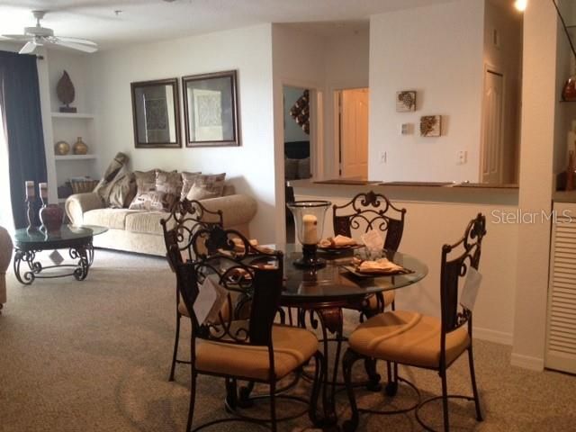 На продажу: $220,000 (2 спален, 2 ванн, 1048 Квадратных фут)