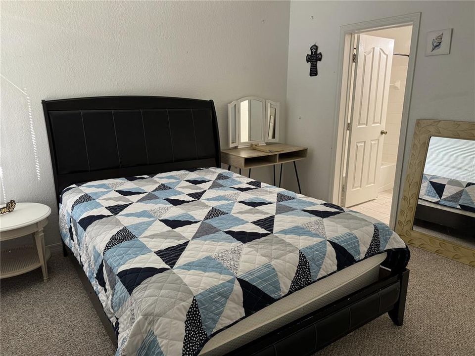 На продажу: $220,000 (2 спален, 2 ванн, 1048 Квадратных фут)