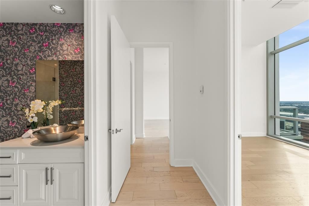 For Sale: $1,895,000 (3 beds, 3 baths, 2450 Square Feet)