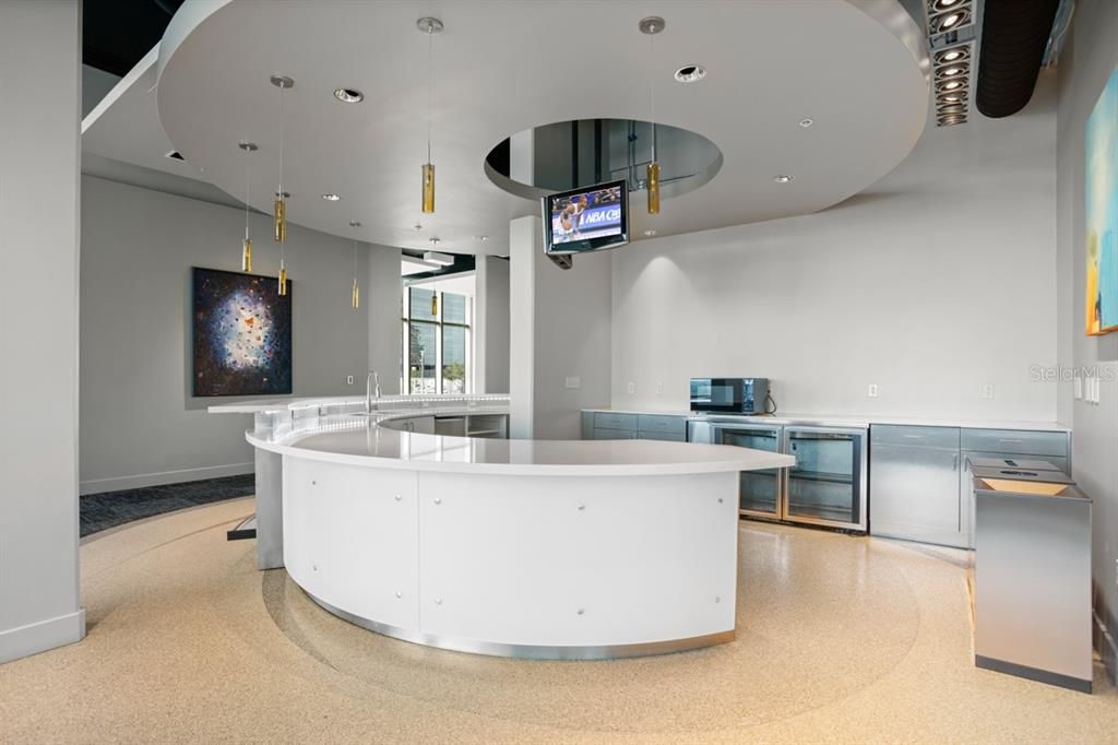 For Sale: $1,895,000 (3 beds, 3 baths, 2450 Square Feet)