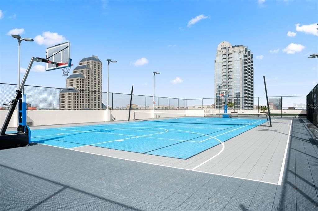 For Sale: $1,895,000 (3 beds, 3 baths, 2450 Square Feet)