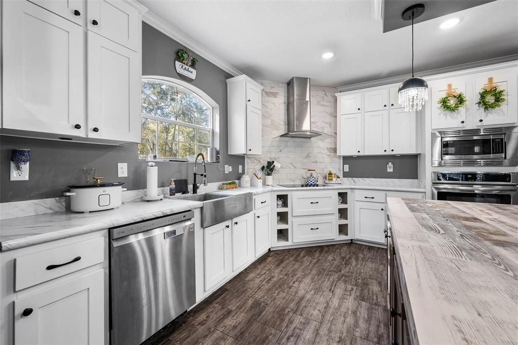 На продажу: $415,000 (4 спален, 3 ванн, 2583 Квадратных фут)