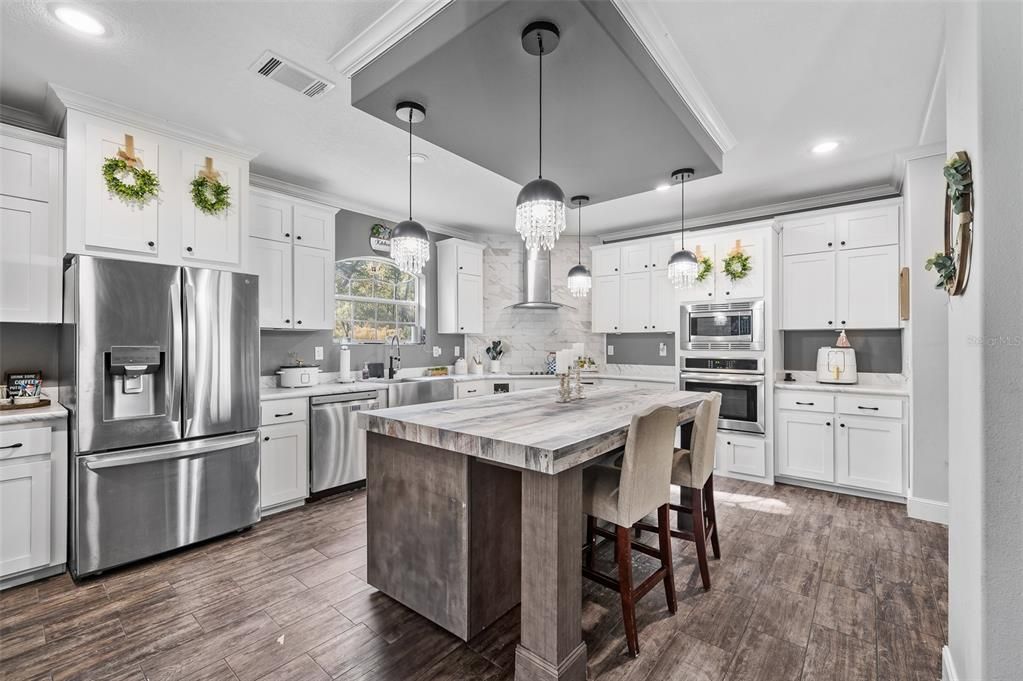 На продажу: $415,000 (4 спален, 3 ванн, 2583 Квадратных фут)