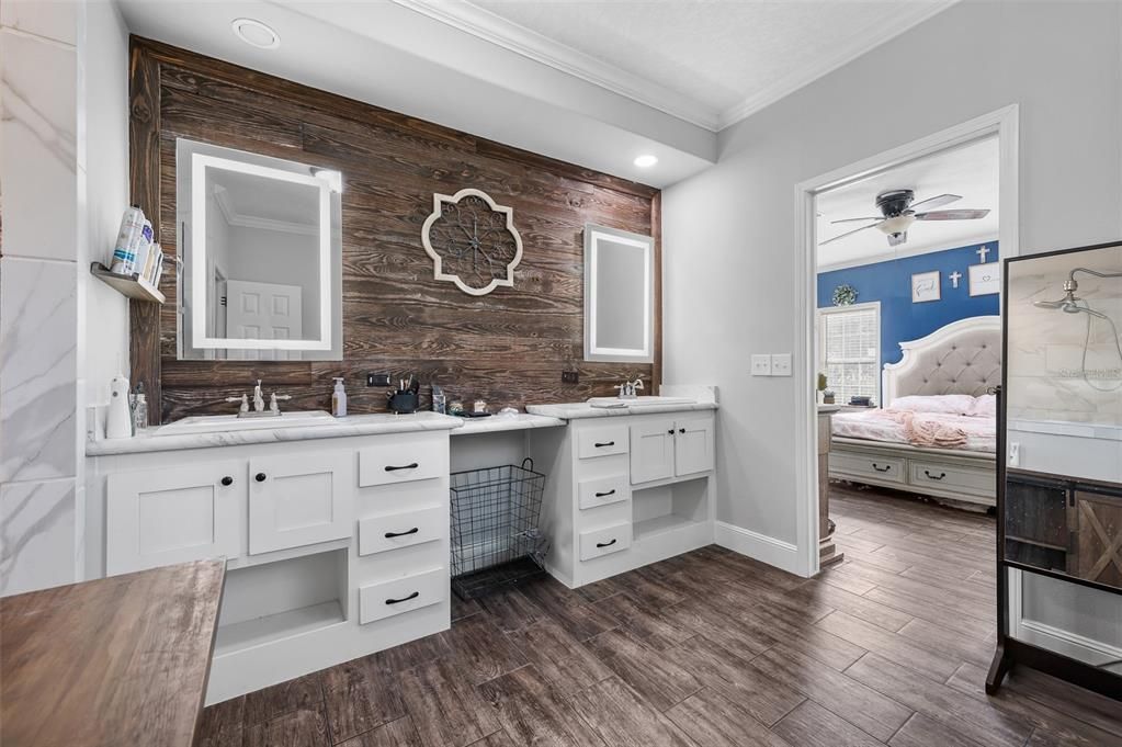 На продажу: $415,000 (4 спален, 3 ванн, 2583 Квадратных фут)