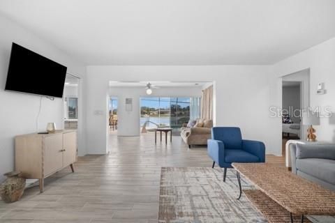 For Rent: $6,000 (3 beds, 2 baths, 1655 Square Feet)