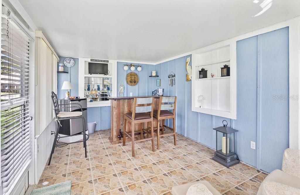 For Sale: $229,000 (2 beds, 2 baths, 1562 Square Feet)