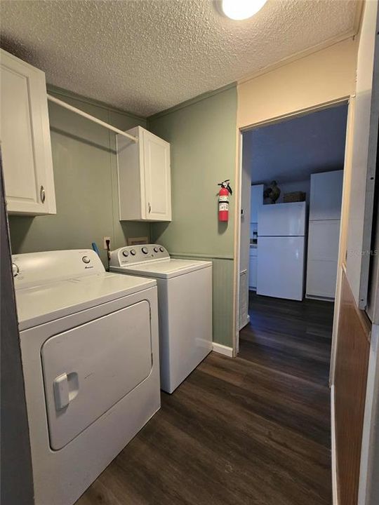 待售: $185,000 (2 贝兹, 2 浴室, 1232 平方英尺)