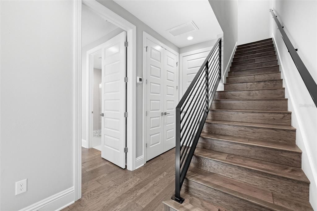 For Sale: $1,595,000 (3 beds, 3 baths, 2376 Square Feet)