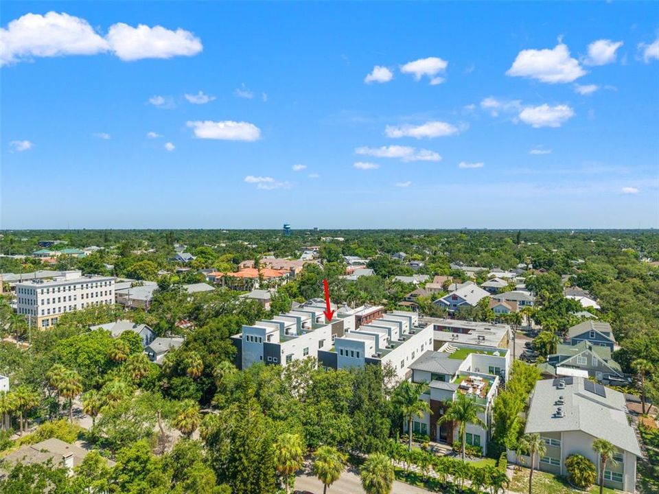 For Sale: $1,595,000 (3 beds, 3 baths, 2376 Square Feet)