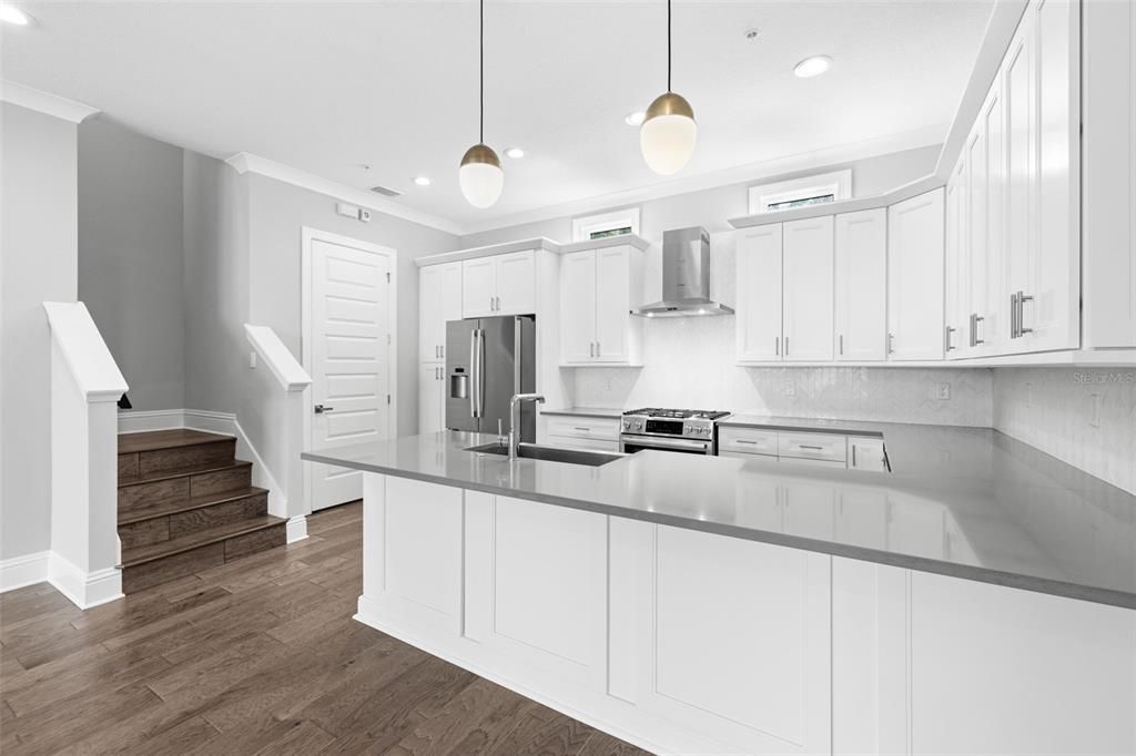 For Sale: $1,595,000 (3 beds, 3 baths, 2376 Square Feet)