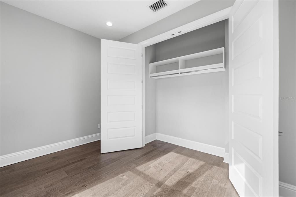 For Sale: $1,595,000 (3 beds, 3 baths, 2376 Square Feet)