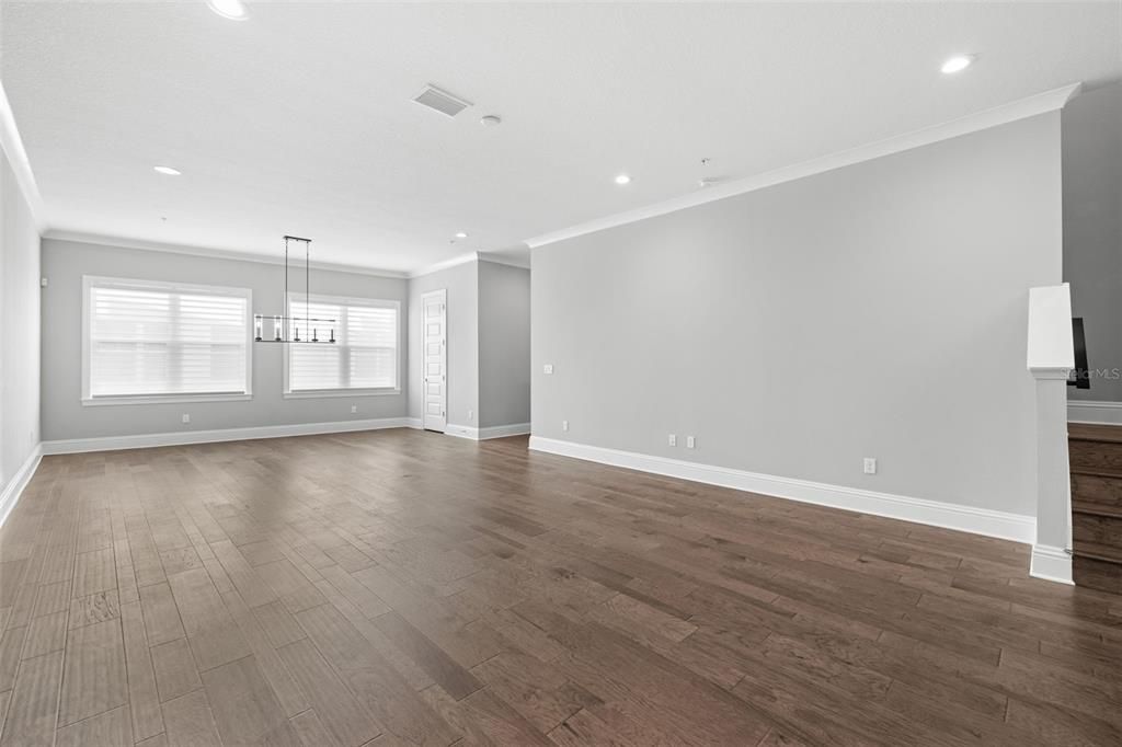 For Sale: $1,595,000 (3 beds, 3 baths, 2376 Square Feet)