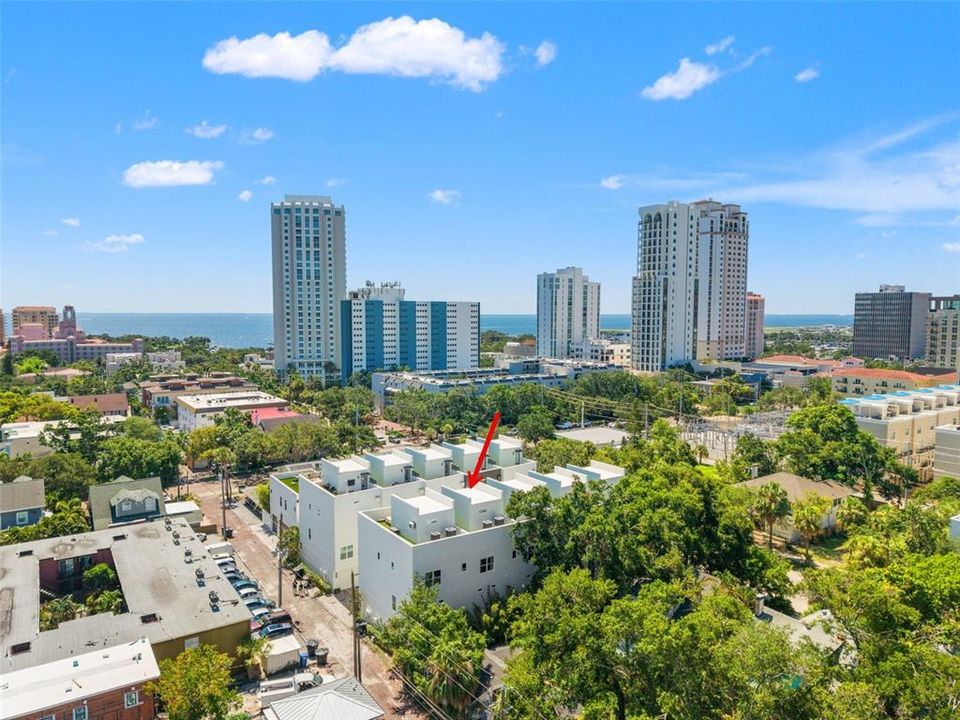 For Sale: $1,595,000 (3 beds, 3 baths, 2376 Square Feet)