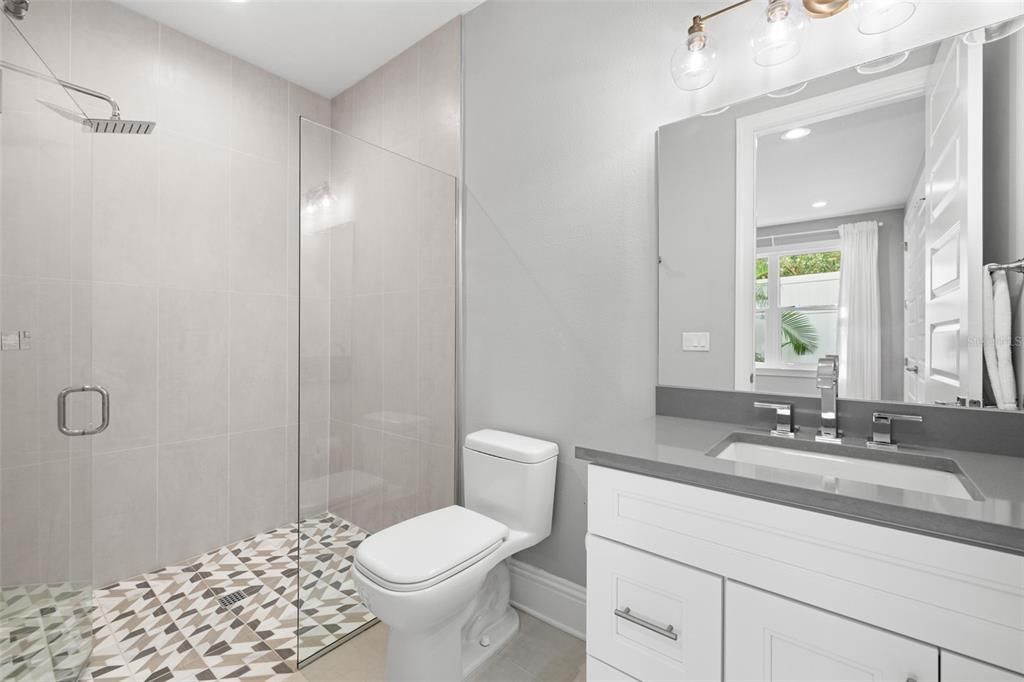 For Sale: $1,595,000 (3 beds, 3 baths, 2376 Square Feet)