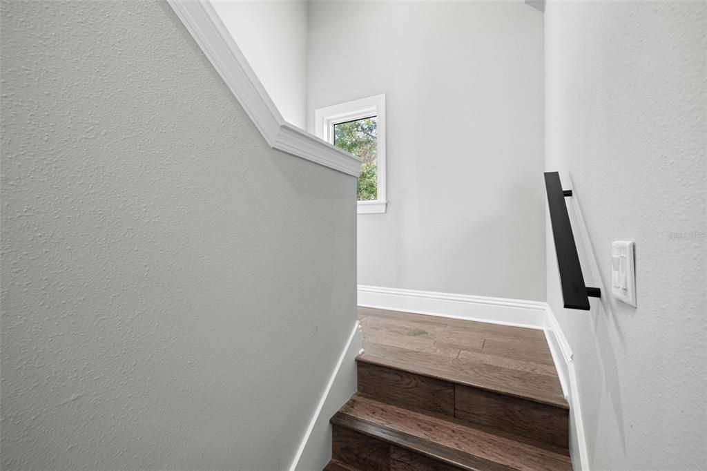 For Sale: $1,595,000 (3 beds, 3 baths, 2376 Square Feet)