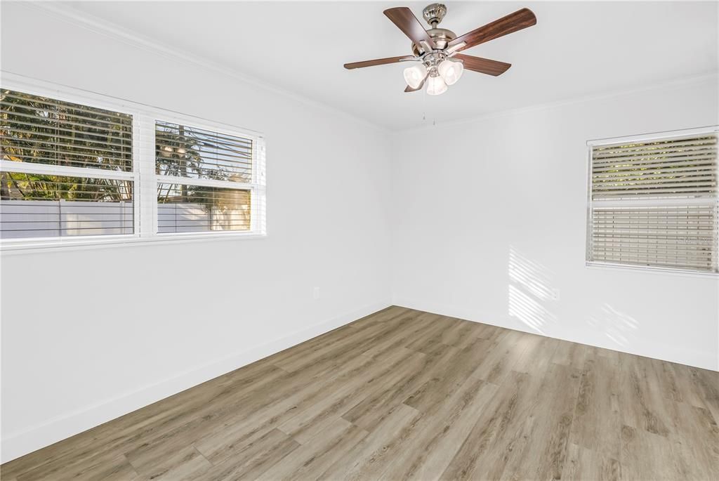 For Sale: $399,000 (3 beds, 2 baths, 1152 Square Feet)